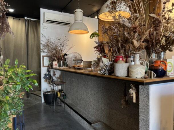 COFFEE AND BAKE STANの店内の様子